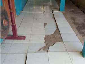 Legislator dan Eksekutif Harus Secepatnya Tinjau Lokasi, Adanya Pergeseran Tanah Di Sekolah SMPN 1 Suka Jaya.