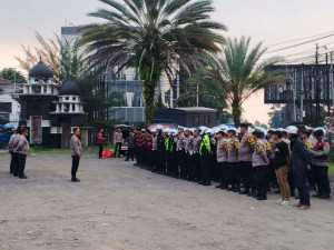 Polres Bogor Amankan Kegiatan Pawai Obor Warga Puncak Peringati Malam 1 Muharam 1447 H.
