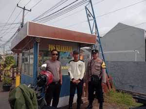 Bhabinkamtibmas Polsek Parungpanjang Sambangi Warga, Sampaikan Pesan Kamtibmas dan Edukasi Cegah TPPO.