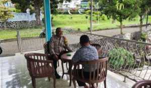Bhabinkamtibmas Desa Jogjogan Polsek Cisarua Laksanakan Sambang dan Dialogis dengan Warga untuk Perkuat Kamtibmas.
