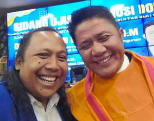 Menghadiri Sidang Terbuka Promosi Doktor H. Herman Deru. Ki Edi Susilo Kami Warga Sumsel Bangga dan Bersyukur