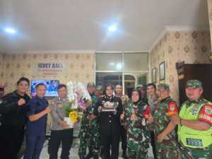 Kunjungan Danramil 0621-13 Beserta Anggota Koramil Ke Polsek Dramaga Dalam Rangka HUT Bhayangkara KE-79 Tahun 2025.