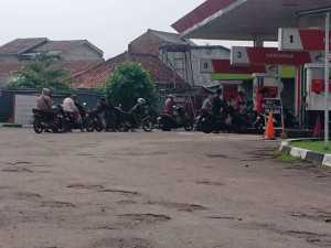 Terpegok Pengangsu BBM Subsidi di SPBU 34.16603 Leuwiliang.