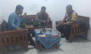 Bhabinkamtibmas Polsek Parung Bersinergi dengan TNI Jalin Kedekatan dengan Warga Desa Binaan, Ajak Cegah Tawuran dan Peredaran Narkoba.
