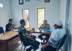 Berikan Himbauan Kamtibmas, Bhabinkamtibmas dan Babinsa Desa Lumpang Polsek Parungpanjang Sambangi Warga.