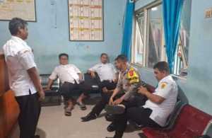 Bhabinkamtibmas Wilayah Hukum Polsek Dramaga Sambang Instansi Desa Babakan Beri Himbauan Ajak Jaga Kondusifitas Cegah Gangguan Kamtibmas.