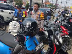 Bhabinkamtibmas Polsek Parung Jalin Kedekatan dengan Warga Desa Binaan, Berikan Imbauan Cegah Tawuran dan Gangster.