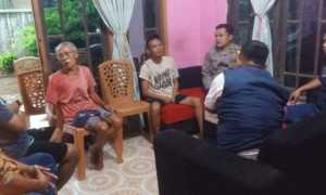 Bhabinkamtibmas Polsek Parung Polres Bogor Sambangi Warga Desa Bojong Indah, Pererat Silaturahmi dan Sampaikan Pesan Kamtibmas.