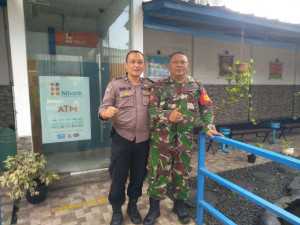 TNI-POLRI Sambangi Tokoh Masyarakat Cimande Hilir, Sampaikan Pesan Kamtibmas.