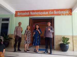Ciptakan Rasa Aman, Bhabinkamtibmas Polsek Cisarua Amankan Ibadah Minggu Kasih di Gereja GSJA Levin.