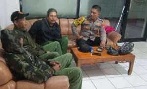 Bhabinkamtibmas Cisarua Aktif Cek Pos Kamling, Wujudkan Kamtibmas yang Kondusif di Tengah Masyarakat.