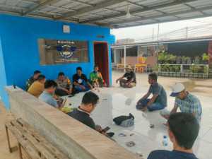 Berikan Himbauan Kamtibmas, Bhabinkamtibmas Desa Lumpang Polsek Parungpanjang Polres Bogor Polda Jawa Barat Melaksanakan sambang warga.