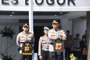Penuh Haru dan Apresiasi, Polres Bogor Gelar Farewell Parade untuk AKBP Rio Wahyu Anggoro.