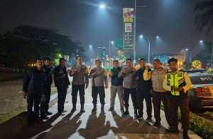 Patroli Gabungan KRYD Polsek Cileungsi, Antisipasi Gangguan Kamtibmas di Akhir Pekan.