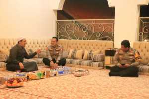 Kapolres Bogor AKBP Wikha Ardilestanto S.H., S.I.K., M.Si. Silaturahmi Dengan Habib Nabil.