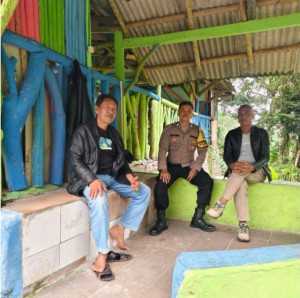 Bhabinkamtibmas Desa Gunung Malang Sambangi Tokoh Masyarakat, Perkuat Sinergi Demi Wujudkan Kamtibmas.B