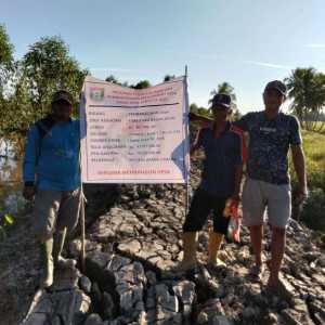 Permudah Akses Antar Dusun, Pemdes Upang Cemara Bangun Badan Jalan