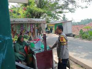 Pererat Sinergi Polisi dan Warga, Bhabinkamtibmas Parungpanjang Gencarkan Sambang.