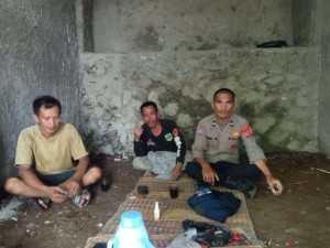 Bhabinkamtibmas Wilayah Hukum Polsek Dramaga Giat Cooling Sistem Beri Himbauan Ajak Jaga Kondusifitas Cegah Gangguan Kamtibmas.