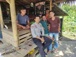 Jalin Kedekatan dengan Warga, Bhabinkamtibmas Polsek Leuwiliang Sambangi Masyarakat Demi Wujudkan Harkamtibmas.