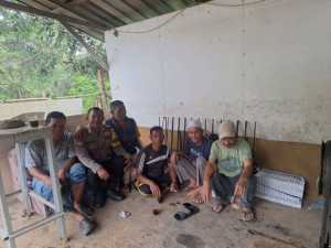 Giat Sambang Bhabinkamtibmas Polsek Cisarua di Desa Tugu Utara, Perkuat Sinergi dan Ciptakan Kamtibmas.