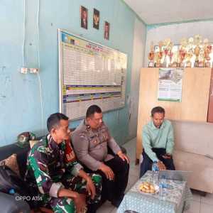Bangun Sinergi, Bhabinkamtibmas Polsek Leuwiliang Sambangi Tokoh Agama Desa Purasari.