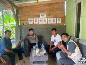 Ciptakan Kondusifitas, Bhabinkamtibmas Polsek Cigudeg Giat Sambang ke Desa Banyuasih.