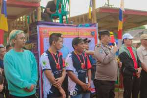 Sambang Kamtibmas, Bhabinkamtibmas Polsek Rumpin Bersama Tiga Pilar Amankan Turnamen Sepak Bola Mekarsari Cup XIV dan HUT RI ke-80.