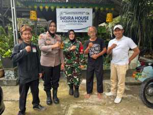 Kapolsek Dramaga Bersinergi Danramil Ciomas Laksanakan Program Jumat Curhat Door To