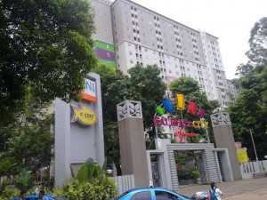 Ditinggal Ortu Ambil Paket, Balita Terjatuh dari Lantai 17 Apartemen Kalibata City