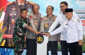 Polri Resmikan 8 SPPG Operasional Dan Groundbreaking 205 Unit Serentak Seluruh Indonesia Untuk Akselerasi Program Makanan Bergizi Gratis