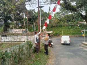 Bhabinkamtibmas Polsek Ciawi Sambangi Warga Bitungsari, Wujudkan Kamtibmas Menjelang HUT ke-80 RI