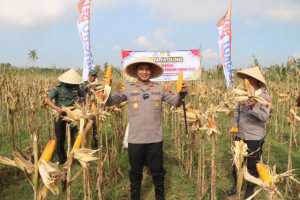 Polres Purworejo Gelar Panen Raya dan Penanaman Jagung di Desa Jrakah, Kecamatan Bayan