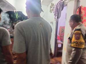 Respon Cepat Polsek Cibinong Evakuasi dan Bersihkan Material Longsor Akibat Hujan Deras