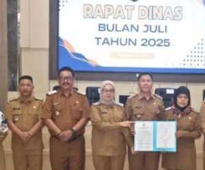 Bupati Sukabumi Tegaskan Peningkatan Pelayanan Dinas Perikanan pada Rapat Dinas Bulan Juli 2025