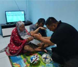 Ketua DPRD Sukabumi Terinspirasi Perajin Bola Difabel, Beli 10 Bola Karya Kang Sandi