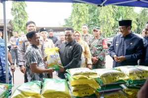 Ketua DPRD Sukabumi Budi Azhar Mutawali Apresiasi Gerakan Pangan Murah Polres Sukabumi dan Bulog