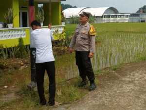 Polsek Sukaraja Aktifkan Bhabinkamtibmas Sambang dan Edukasi Warga dalam Rangka Hari Kemerdekaan dan Keamanan Lingkungan