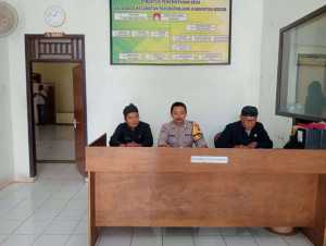 Bhabinkamtibmas Polsek Parungpanjang Polres Bogor Jalin Kedekatan dengan Warga Desa Dago