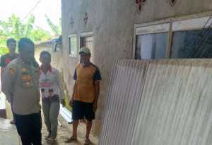 Polsek Rancabungur Salurkan Bantuan Material Bedah Rumah untuk Warga Desa Mekarsari