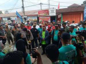 Bupati Sukabumi H.Asep Japar dan Ketua DPRD Kab. Sukabumi Buka Turnamen Piala Putri Nusantara II
