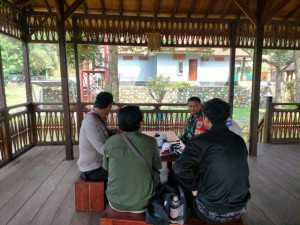 Polres Bogor Singeritas TNI Dan Polri Sambangi Warga di Desa Cibalung