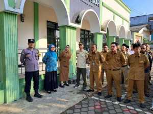 Bhabinkamtibmas Hadiri Upacara Bendera Di Sekolah MI Al - Bayyinah Desa Dramaga