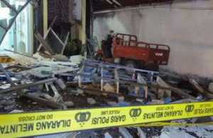 Ledakan Hebat Kantor Farmasi di Tangsel, Atap Roboh