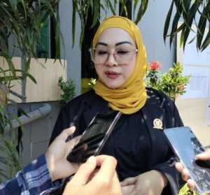 Rika Yulistina Dorong Pemerataan Bantuan Pascabencana, Hadiri Peletakan Batu Pertama Rumah Panggung di Palabuhanratu