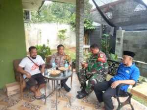 Sinergitas TNI-POLRI Bhabinkamtibmas Polsek Parung dan Babinsa Koramil 0621/22 Beri Himbauan Kamtibmas kepada Warga