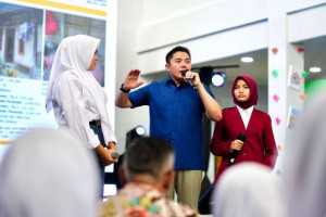 Seskab Teddy: Bansos Rp30 Triliun Cair Senin