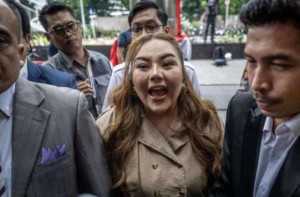 Lisa Mariana Ditetapkan Tersangka Pencemaran Nama Baik