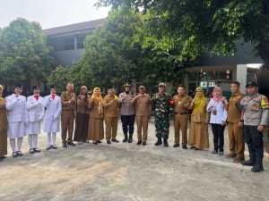 Kapolsek Dramaga Hadiri  Apel Upacara Gabungan Forkompicam Juga Ka Desa Ciherang Di SDN Ciherang 02 Kecamatan Dramaga. 