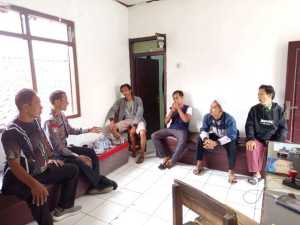 Bhabinkamtibmas Polsek Cigudeg Sambang Warga dalam Rangka Harkamtibmas di Wilayah